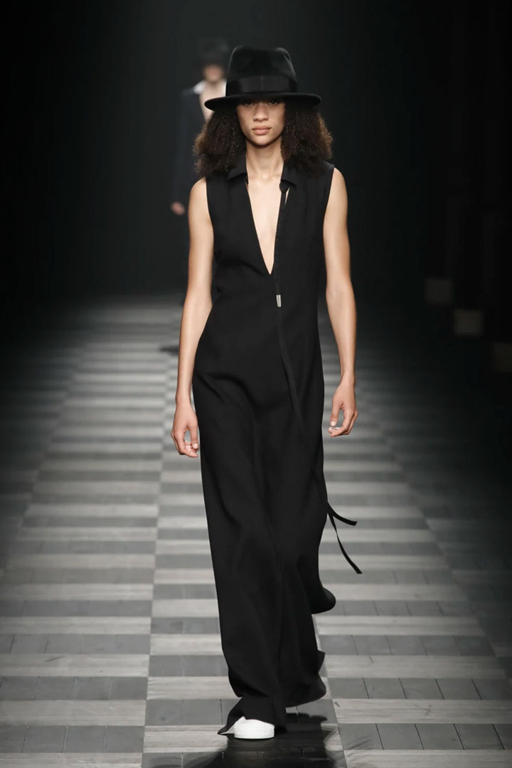 008 FALL-WINTER 2022/2023 ANN DEMEULEMEERSTER PARIS FASHION WEEK READY-TO-WEAR WOMEN'S COLLECTION